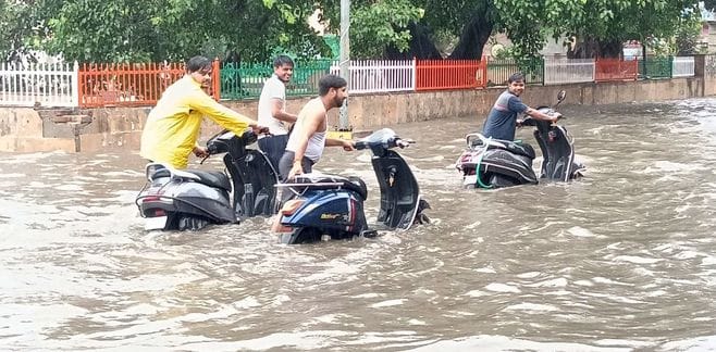 City submerged in 170 mm rain, life disrupted