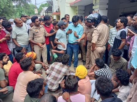 Relatives of youth killed in snake bite riot and road jam