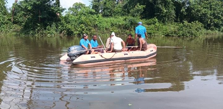 The body of a teenager was found 400 meters away in the canal