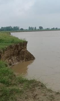 After the fields, now the danger of erosion has increased on the houses