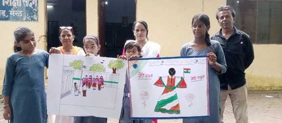 Presented 'Saare Jahan Se Achcha, Hindustan Hamara'