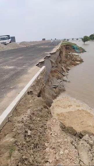 15 meters of the expressway was damaged due to floods