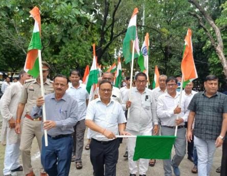Tiranga Yatra taken out in the district, call to hoist the tricolor on homes