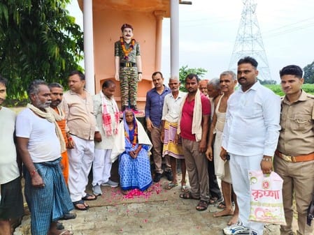Tributes to the martyrs, respect to their families