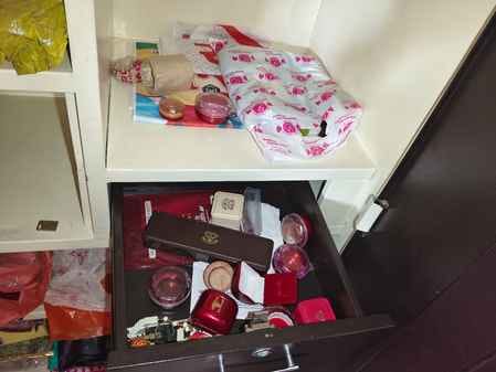 Cash and goods stolen from closed house and Panchayat secretariat
