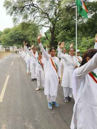 The students of Kaanvi Vidyalaya took out a tricolor march