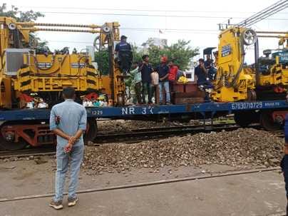 Ganeshpur crossing was closed and new tracks were laid