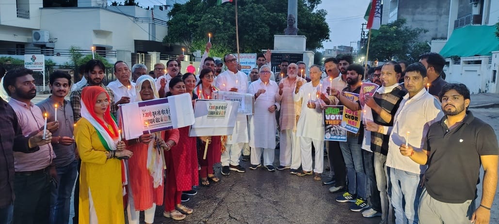 Congress workers took out a candle march in the city