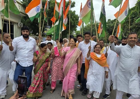 The MLA took out a tricolor march in Kundli Mandal