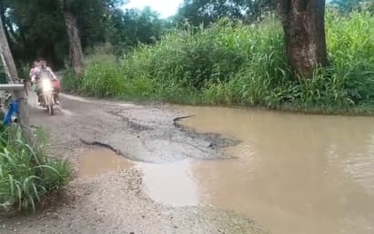 Budhan road on Kodra Lathiani road becomes a swamp, villagers are troubled