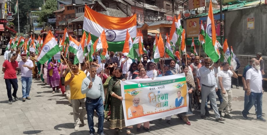 The tourist city of Manali is painted in the colours of patriotism
