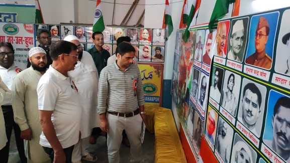 Exhibition of pictures of immortal revolutionaries organized