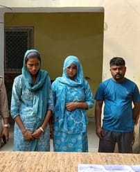Three pickpockets including two women arrested