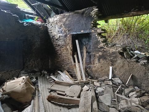 Chaloga school room collapsed, heavy rain caused damage in Keedi Panchayat