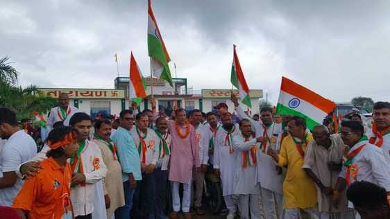 Youths took part in the bike rally carrying the tricolor