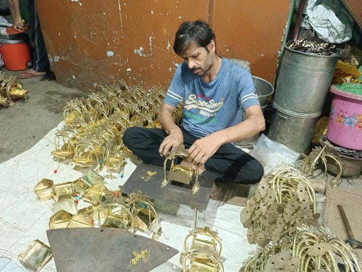 Thakur ji will sit in the cradle of Hathras