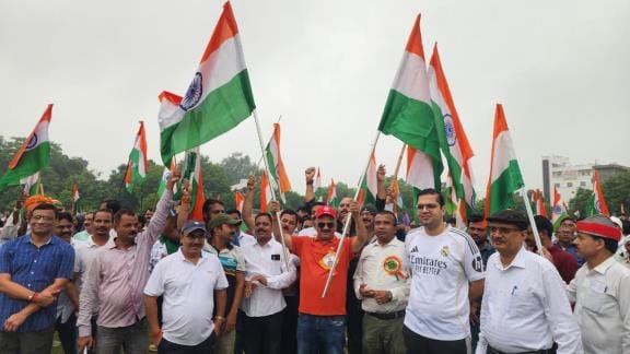 Despite the rain, 25 thousand people took out the Tiranga Yatra