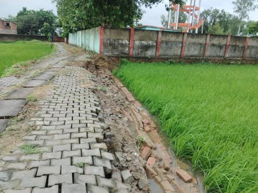 Interlocking made at a cost of Rs 25 lakhs collapsed within seven months
