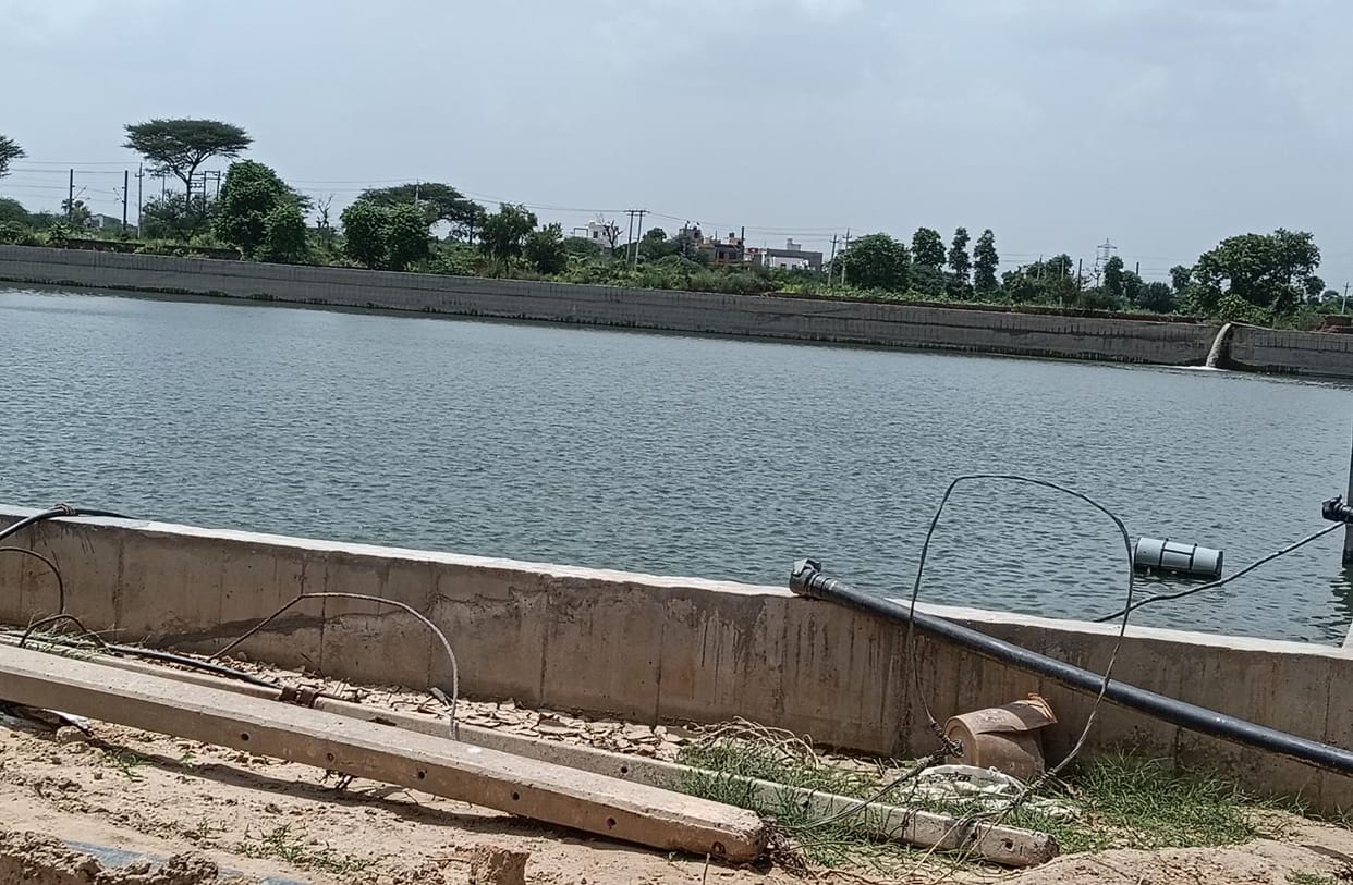The city's drinking water storage capacity is being increased in view of the population of 1.25 lakh