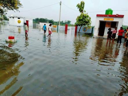 50 villages are in the grip of flood, no relief at the moment