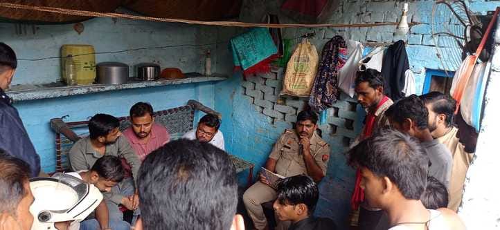 Woman alleges robbery in house