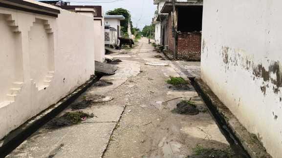 Villagers are reluctant to drink tubewell water in Mukarbpur village