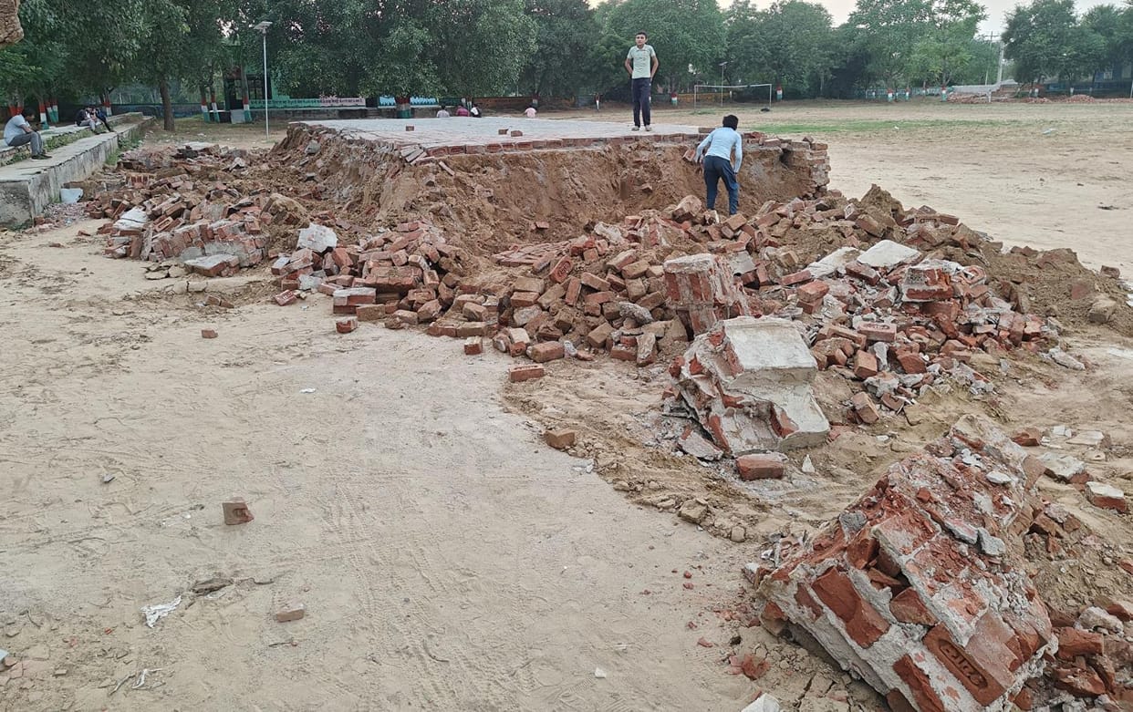 CM's stage built in Jhojhu Kalan stadium removed