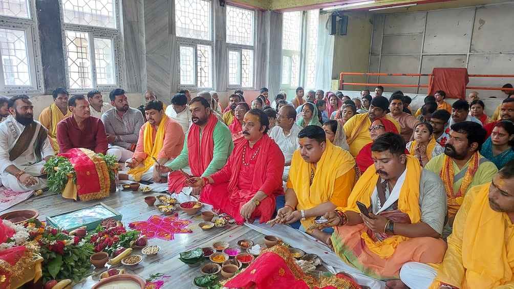 Vindhya Janmotsav: Artists attended the mother's courtyard, audience danced
