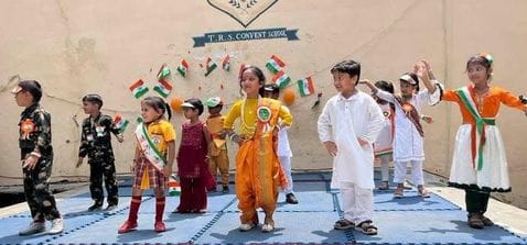 Independence Day was celebrated with great enthusiasm in rural areas too, patriotic songs were sung everywhere