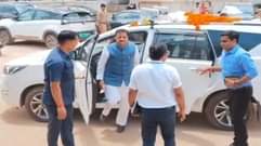 सिविल अस्पताल मऊगंज पहुंचे उप मुख्यमंत्री राजेंद्र शुक्ल।