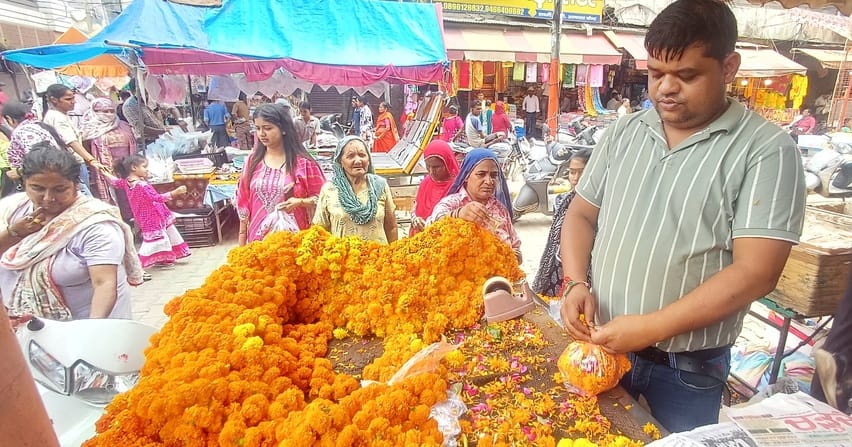 Marigold Prices Soar Ahead of Diwali 2025 Customers Cut Down on Purchases