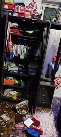 80 thousand cash and gold and silver jewelery stolen by jumping into the house