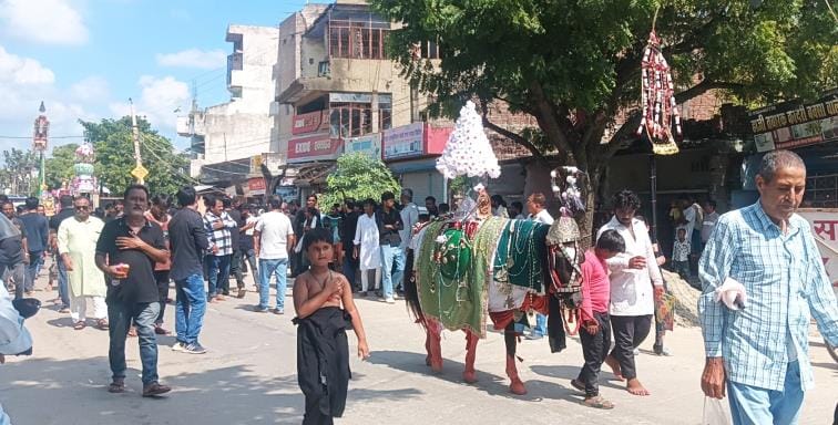 The voices of Hussain echoed in the processions
