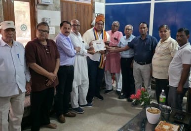 Praveen Chaudhary honored by Seva Stambh
