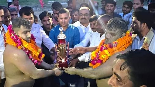 Kali and Surendra became joint Dangal winners