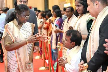 The President honored Shubh Lal on 15 August