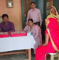 Patients suffering from fever and cough flocked to the health fair