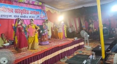 The performances of the artists in the police lines mesmerized the audience