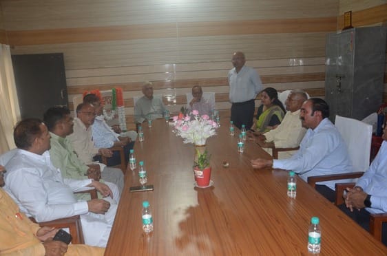 Discussion on solutions to teachers' problems