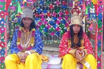 Janmashtami was celebrated with great pomp, tableaus and wrestling mesmerized the audience
