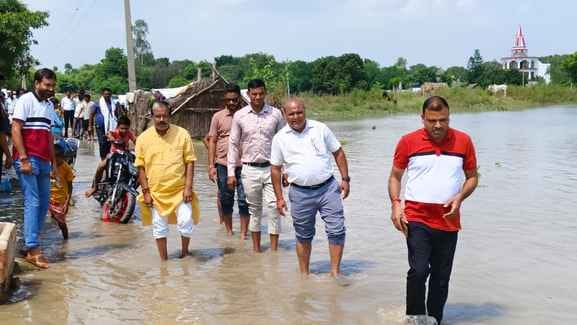 Flood victims asked the MLA for electricity, mobile toilets and housing