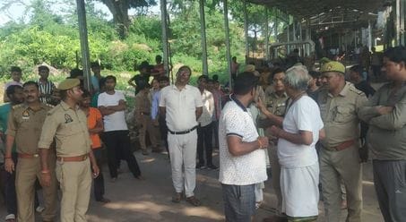 Anti-encroachment drive was carried out on Parikrama Marg, altercation took place at many places