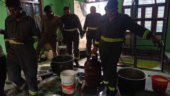 Fire broke out in the house while cooking food on birthday
