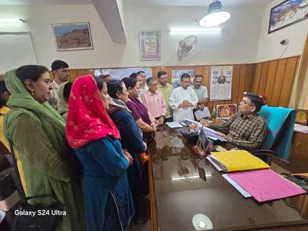Opposition to the contract, memorandum submitted to SDM for transfer
