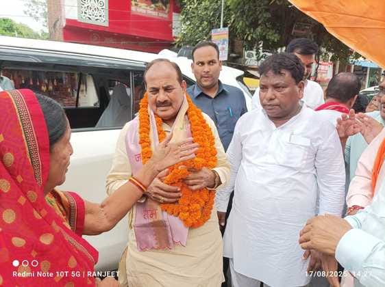 Prison Minister Dara Singh Chauhan welcomed
