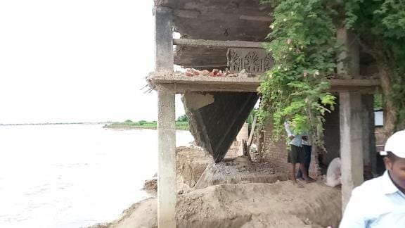 Erosion intensifies in Labudwa, six houses are at the mouth of Rapti