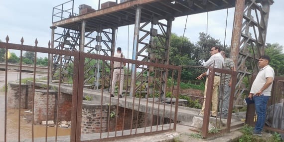 DC inspected the rain affected areas