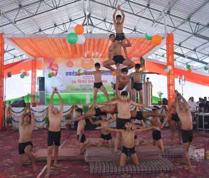 The presentation of Punjabi Bhangra and Haryanvi dance mesmerized the audience
