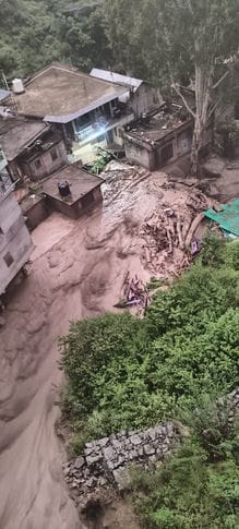 Torrential rain causes damage in Snor Valley, five houses damaged