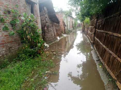 Four feet of water filled on the main road of Bojhwa village